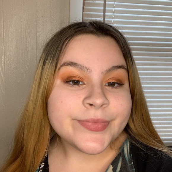 Profile Picture of Brianna Hoch (@brianna__1) on Poshmark