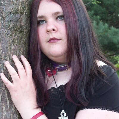 Profile Picture of Hanna Munden (@Forest_imp45) on Twitter