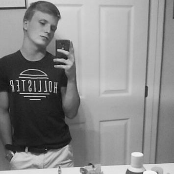 Profile Picture of Zachs The Name (@ZacharyStamm) on Twitter