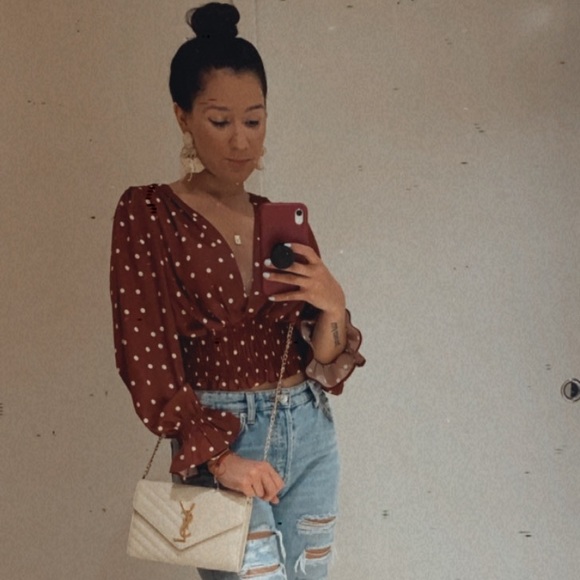 Profile Picture of Daniela Sequeira (@danisequeira) on Poshmark