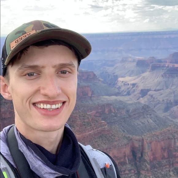 Profile Picture of Jefferson Christal (@jeffersonchrist) on Poshmark