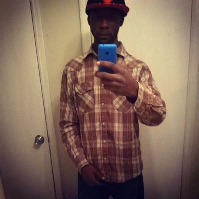 Profile Picture of John Whitfiels (@JohnHarlem32) on Twitter