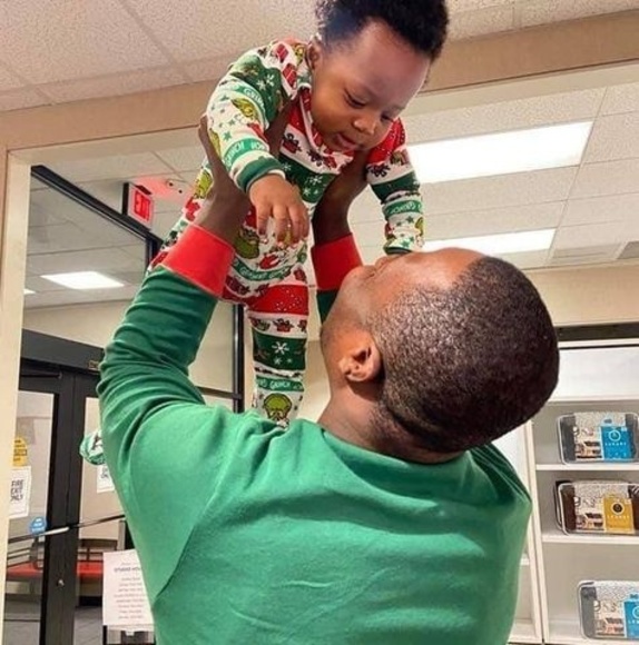 Profile Picture of Eric Dudu (@dudu25675) on Poshmark