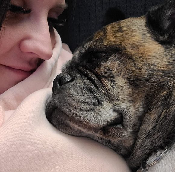 Profile Picture of Wendy Scales (@wendy_scales) on Poshmark