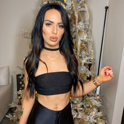 Profile Picture of Jo (@jomckinney_) on Twitter