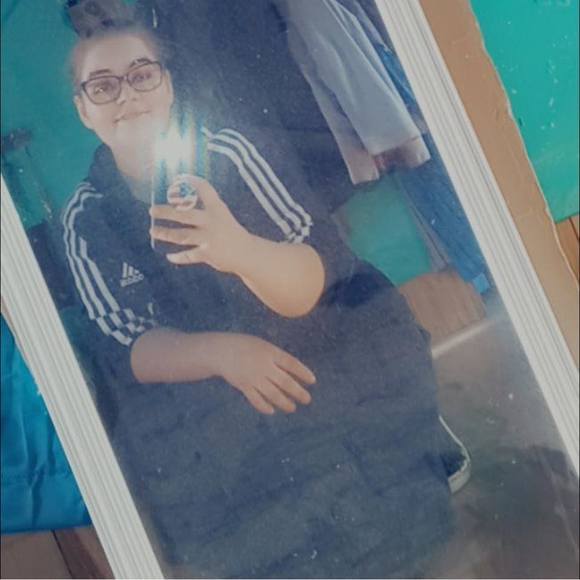 Profile Picture of Barb Wengerd (@b_wengerd) on Poshmark