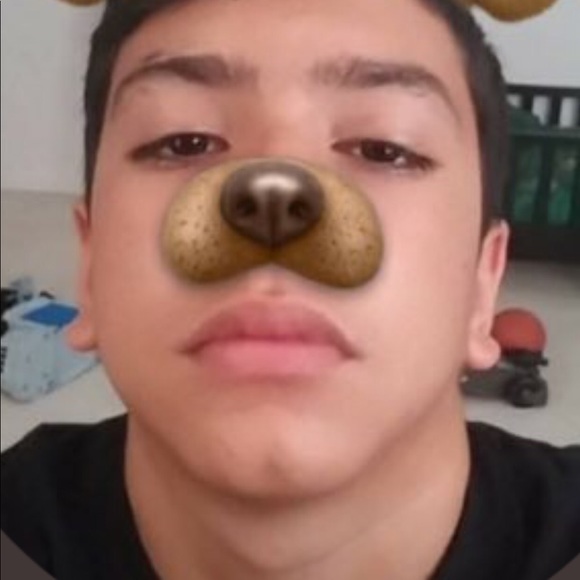 Profile Picture of Carlos Anaya (@carlos_anaya) on Poshmark
