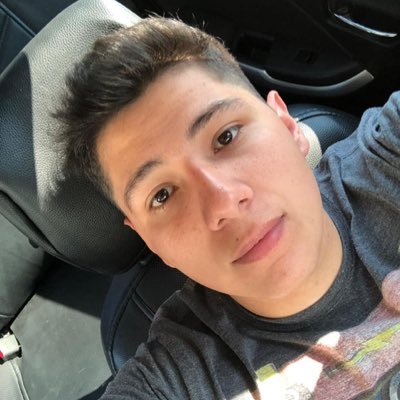 Profile Picture of Robert Flores Canizares (@CanizaresFlores) on Twitter