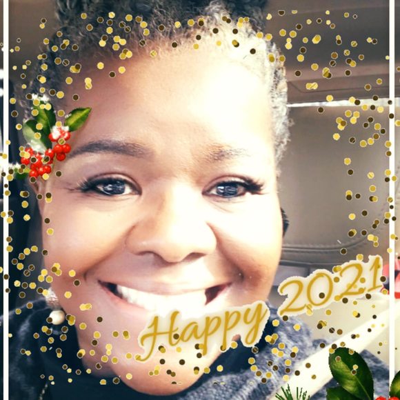 Profile Picture of Doris Jones (@dorisjones_230) on Poshmark