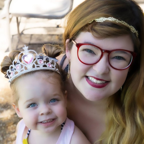 Profile Picture of Lucy kay Sumrall (@l_sumrall) on Poshmark