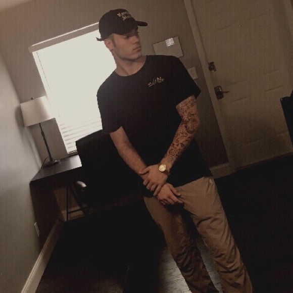 Profile Picture of Lucas Abrams (@lucas97) on Poshmark