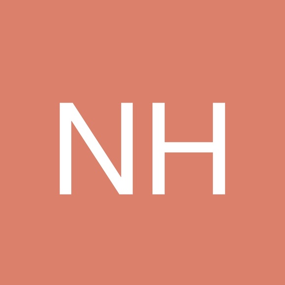 Profile Picture of Narcisa Harambasic (@tennesse27) on Poshmark