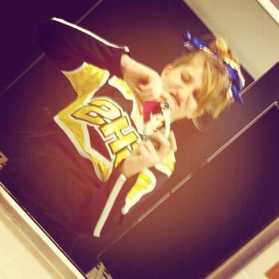 Profile Picture of Stephanie Ziegler (@cheerforlife64) on Twitter