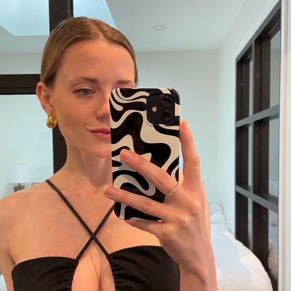 Profile Picture of Signe Barlow (@signebarlow) on Poshmark