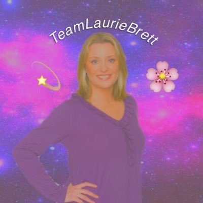 Profile Photo of Laurie❅ (@TeamLaurieBrett) on Twitter