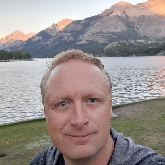 Profile Picture of Jeremy Regehr (@j_regehr) on Poshmark