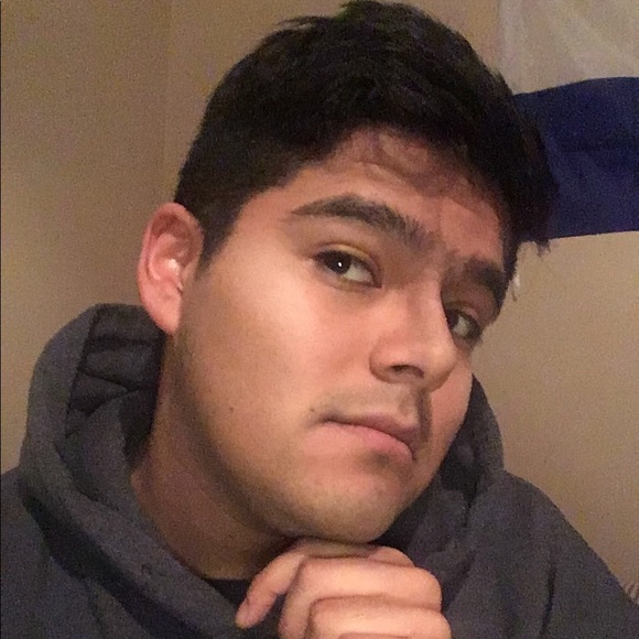 Profile Picture of Mike Mojica (@mmojica2) on Poshmark