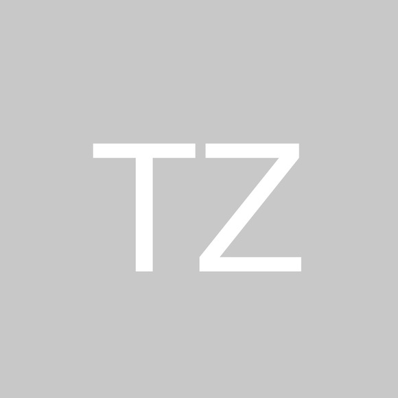Profile Picture of Tofas Zort (@tofaszort63) on Poshmark