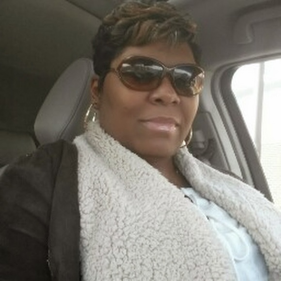 Profile Picture of La rita Monagan (@lmonagan) on Poshmark