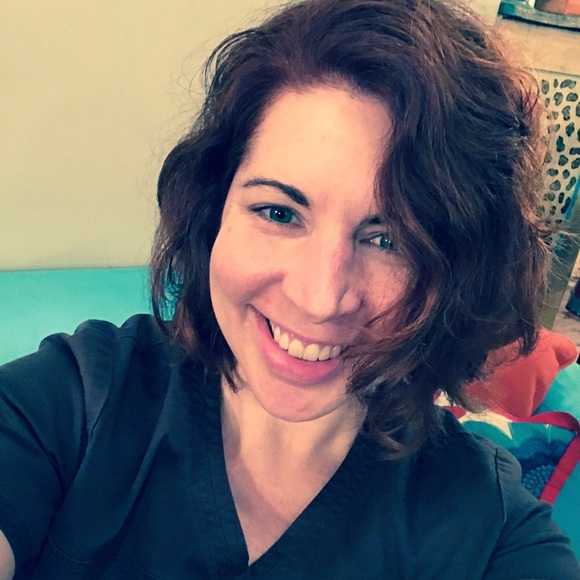 Profile Picture of Kristen Waycaster (@kwaycaster) on Poshmark