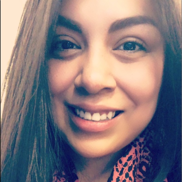 Profile Picture of Imelda Luna (@melamoon) on Poshmark