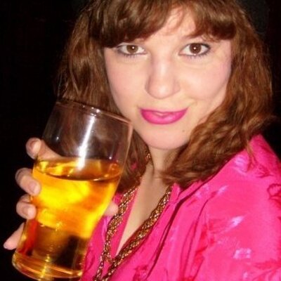 Profile Picture of Hannah Rowe (@HannahLooRoll) on Twitter