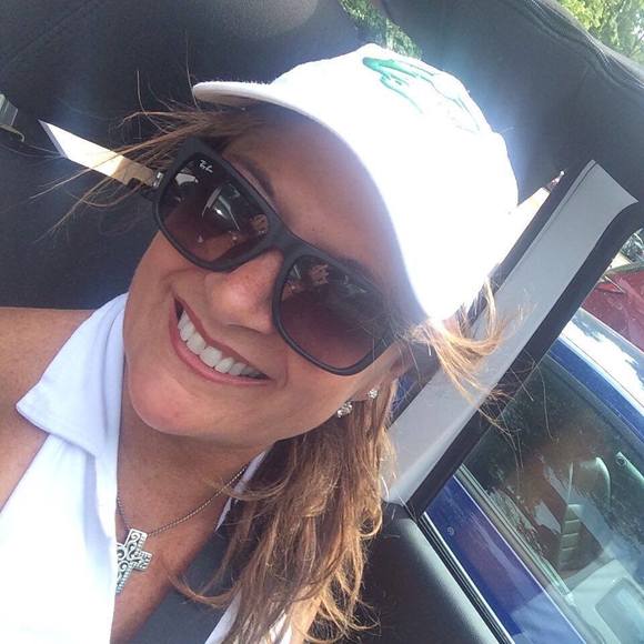 Profile Picture of Lulu Baurle (@flygirl53) on Poshmark