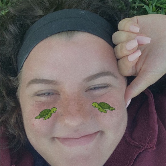 Profile Picture of Savannah Harper (@nanharper02) on Poshmark