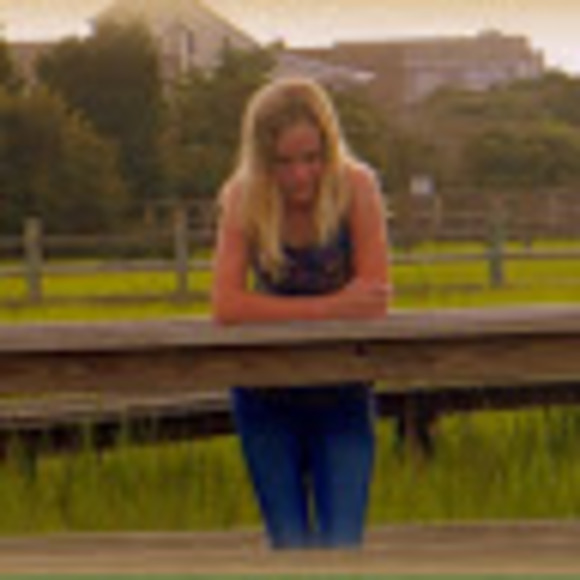 Profile Picture of Kristen Knotts (@kristenknotts) on Poshmark