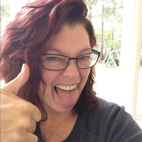 Profile Picture of Sam Schubert (@harley1109) on Poshmark