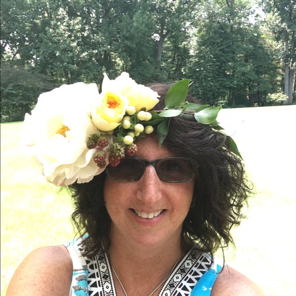 Profile Picture of Charlene Borsack (@cborsack) on Poshmark