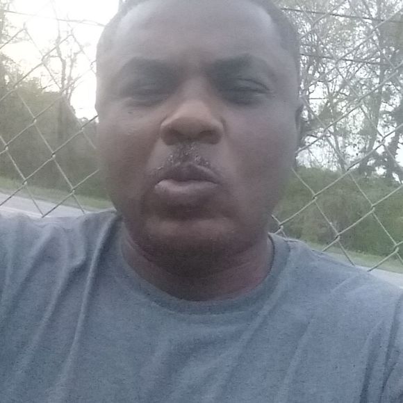 Profile Picture of Ervin Baity (@ervinbaity51) on Poshmark