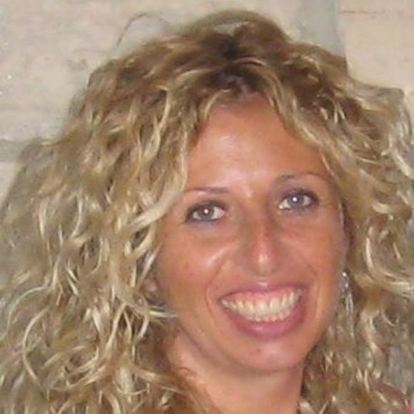 Profile Picture of Marlen Grinwald-apter (@mgrinwald) on Poshmark