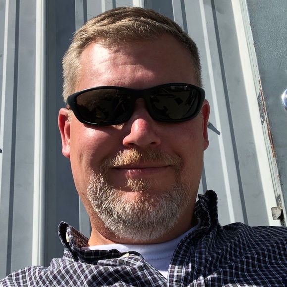 Profile Picture of Travis Scroggins (@twscroggins) on Poshmark
