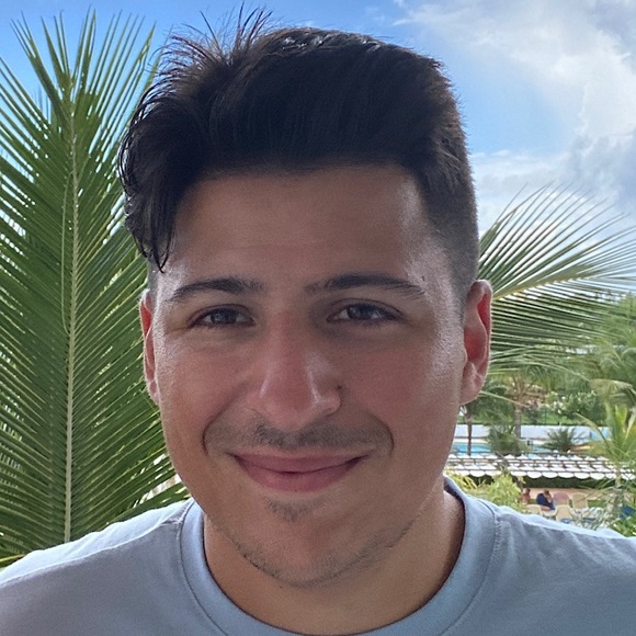 Profile Picture of David Landolfi (@david_l65) on Poshmark