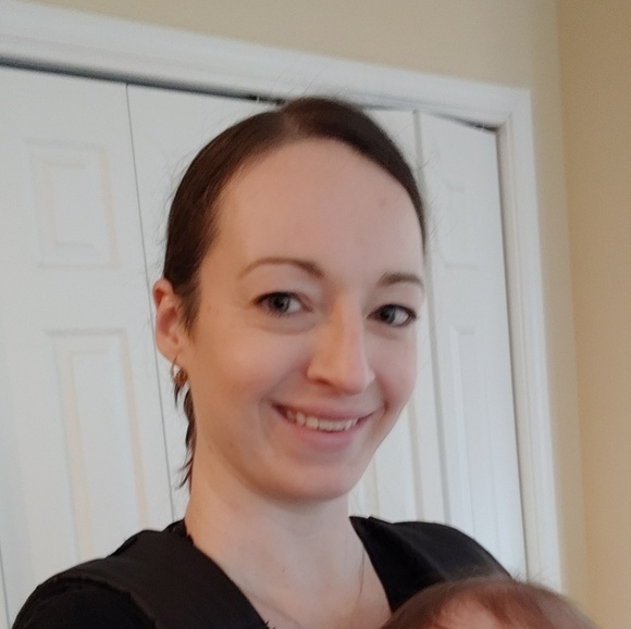 Meghan Kokosa - Poshmark Profile Picture of Meghan Kokosa (@maekokosa) on Poshmark