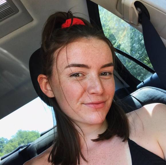 Profile Picture of Zoë Walsh (@z_walsh) on Poshmark