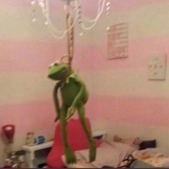 Profile Picture of Arianna Arzuaga (@ariannarzuaga) on Poshmark