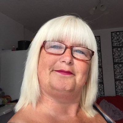 Profile Picture of Tracy Hewett (@Hewetttracy65) on Twitter