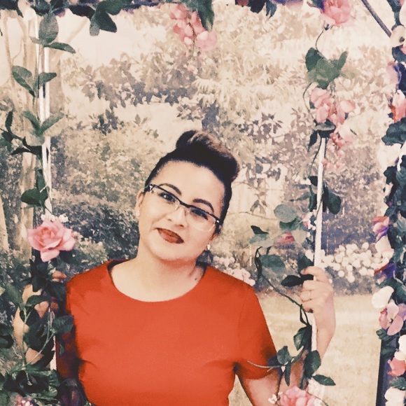 Profile Picture of Luisa Oropeza (@mommandme) on Poshmark