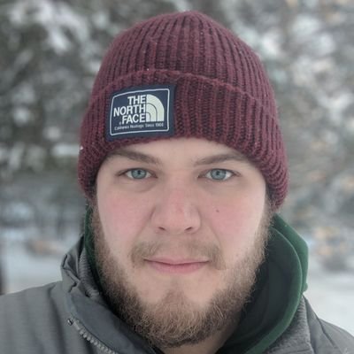 Profile Picture of Rob DeCarolis (@vhbears66) on Twitter