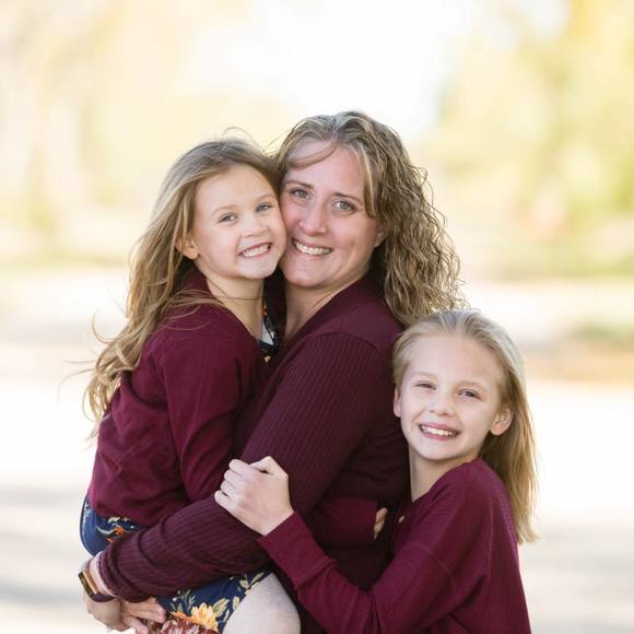 Profile Picture of Stephanie Ferrian (@mntapper) on Poshmark