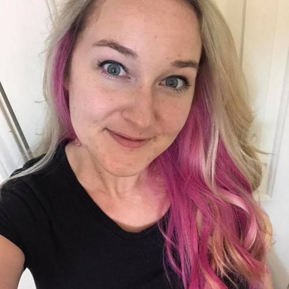 Profile Picture of Heather Rather (@mommybird2016) on Poshmark