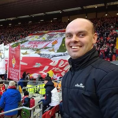 Profile Picture of Mike Lonergan (@sconnhead89) on Twitter