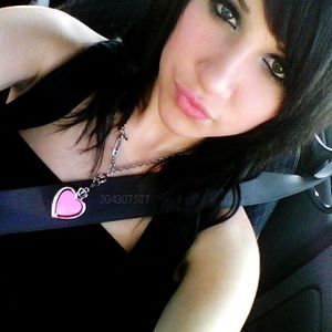 Profile Picture of Celine Mendes (@179777366) on Myspace