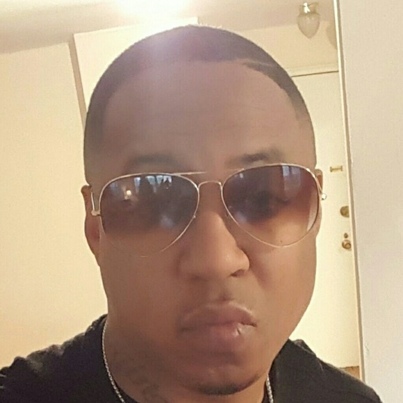 Profile Picture of Steven Garner (@iceburg67_) on Poshmark