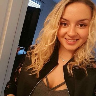 Profile Picture of Mackenzie Simon (@MackenzieDawnS4) on Twitter