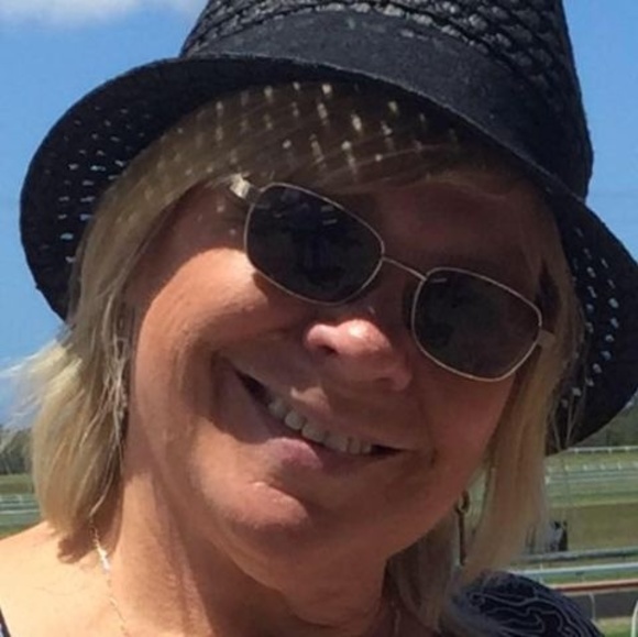 Profile Picture of Kylie Carius (@kyliecarius) on Poshmark