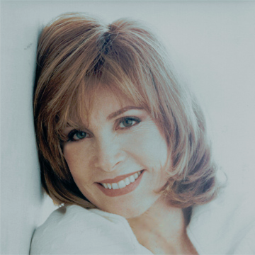 Profile Picture of Stefanie Powers (@Stefanie_Powers) on Twitter