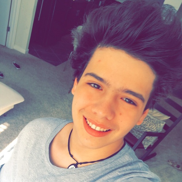 Profile Picture of Sebastian Morino (@sebastianmorino) on Poshmark